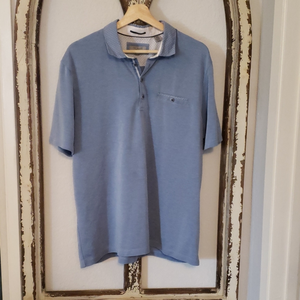 Men's light blue polo